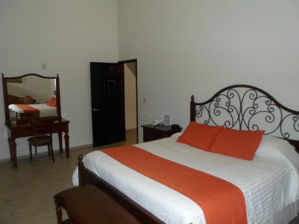Hotel Poza Rica Inn Exterior photo