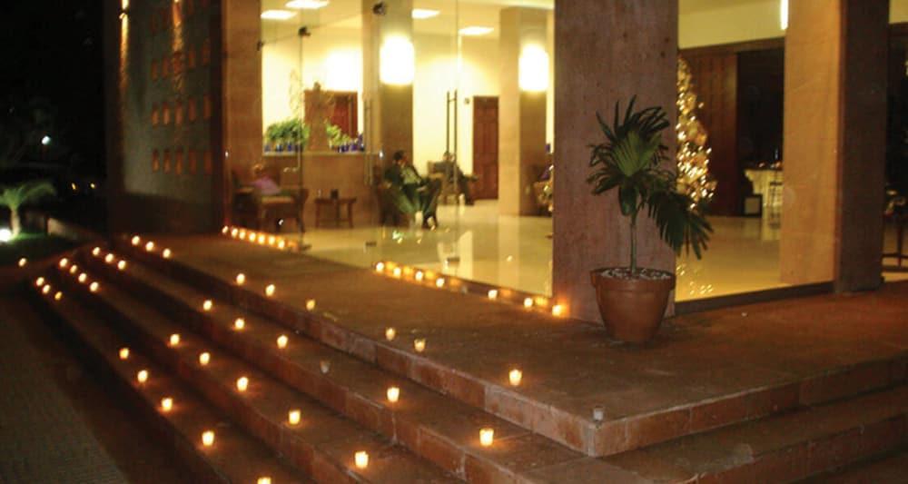 Hotel Poza Rica Inn Exterior photo